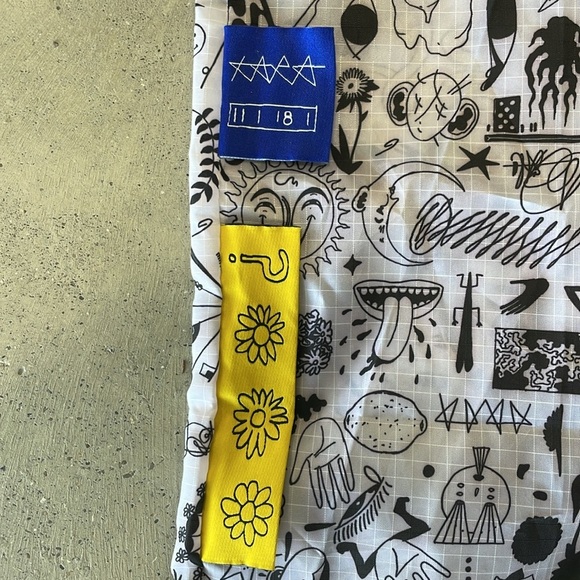 KARA Anime Wipeable Black and White Tote Bag Celestial Cartoon - Picture 5 of 5